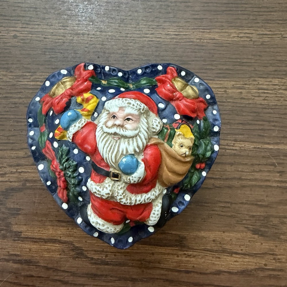 Vintage 90s Heart Shaped‎ Trinket Box Hand Painted Santa Christmas Jewelry Dish